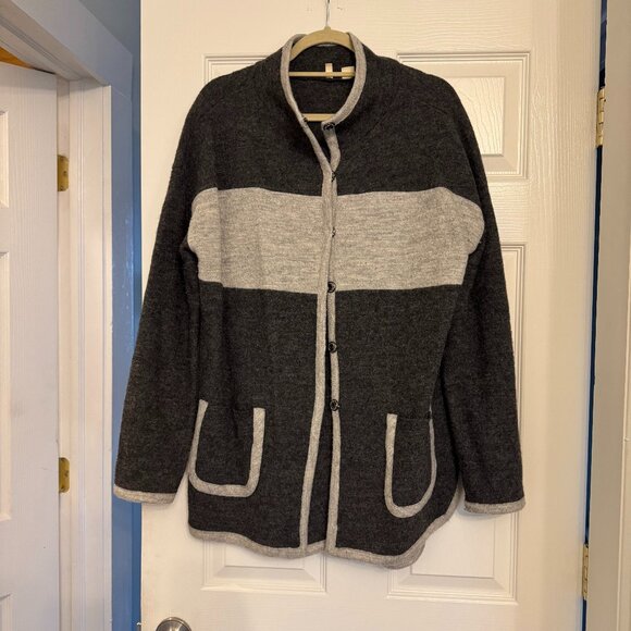 Moth Women's Wool Cardigan Jacket - Picture 2 of 9